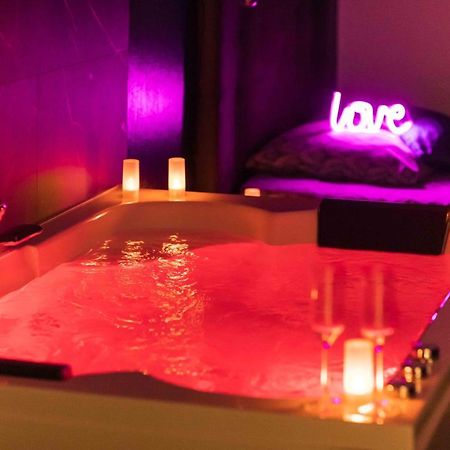 * Spa & Detente # Suite Privee # Tours # Netflix * Exteriör bild