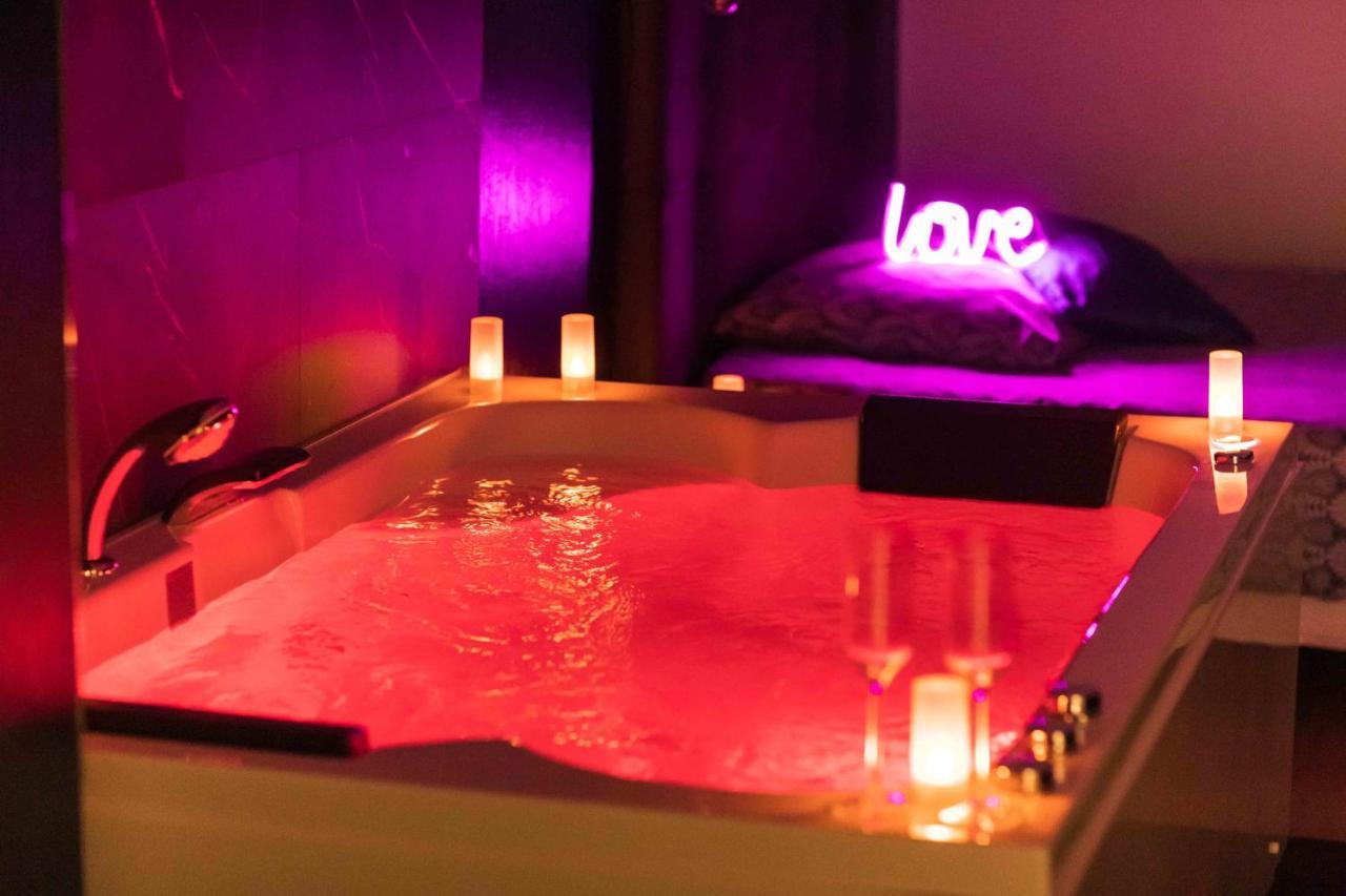 * Spa & Detente # Suite Privee # Tours # Netflix * Exteriör bild