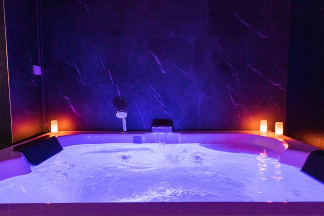 * Spa & Detente # Suite Privee # Tours # Netflix * Exteriör bild